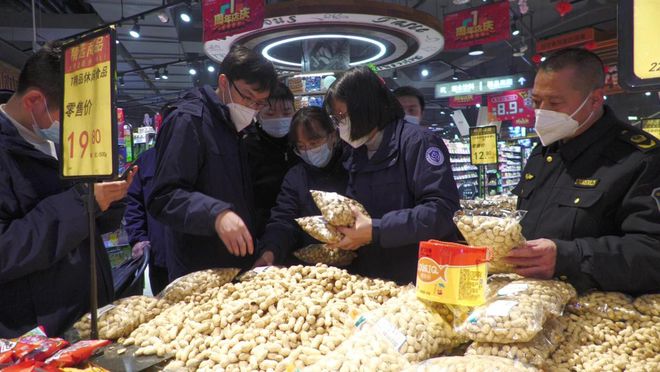 南漳:食品抽检 安心过节